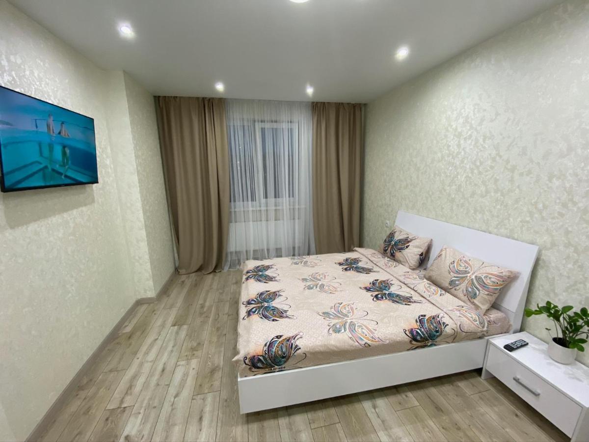 Люкс Апартаменты .Район Автовокзала,В Жк Арена Rivne Exterior foto